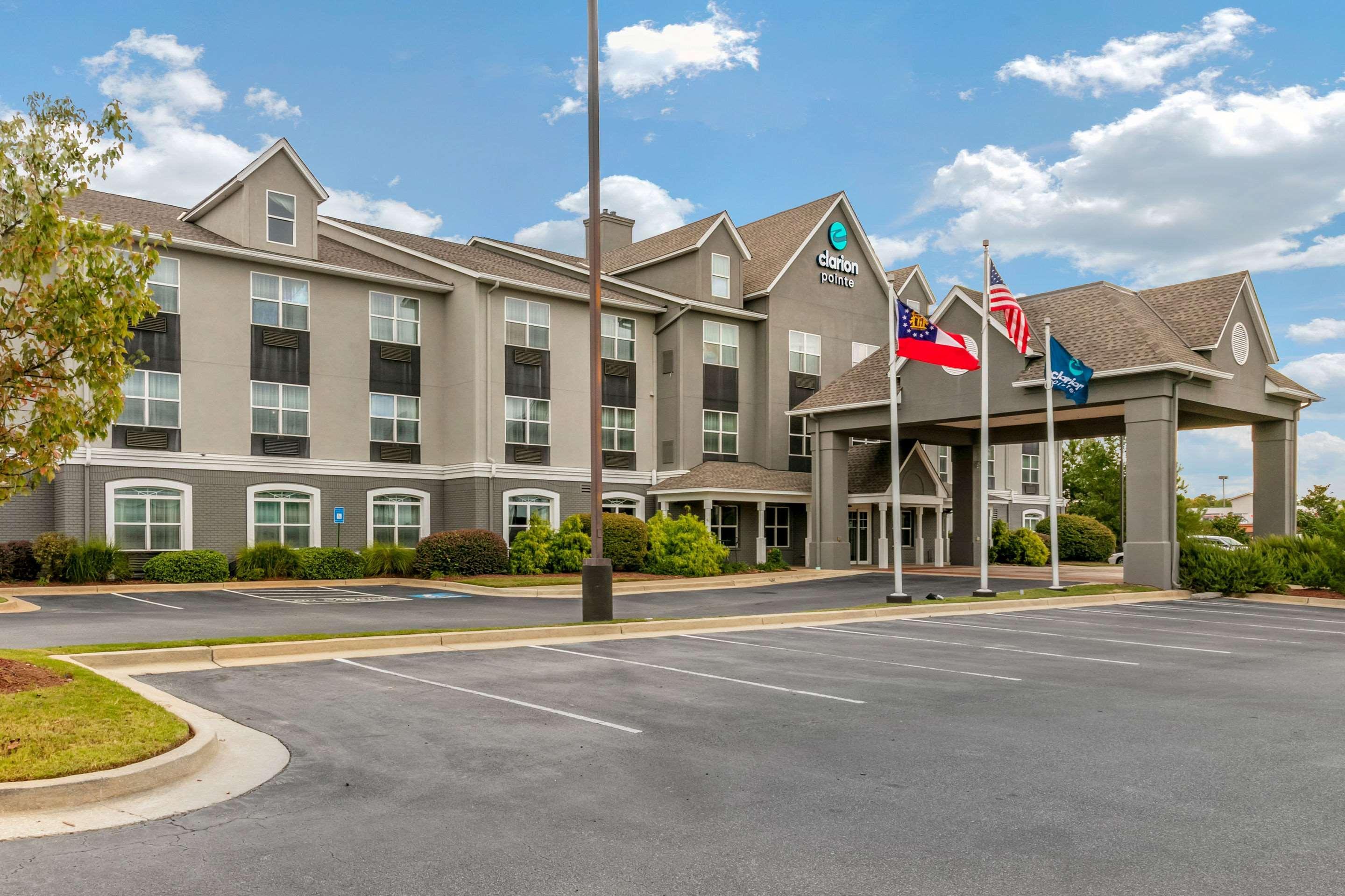 Hotel Clarion Pointe Columbus Esterno foto