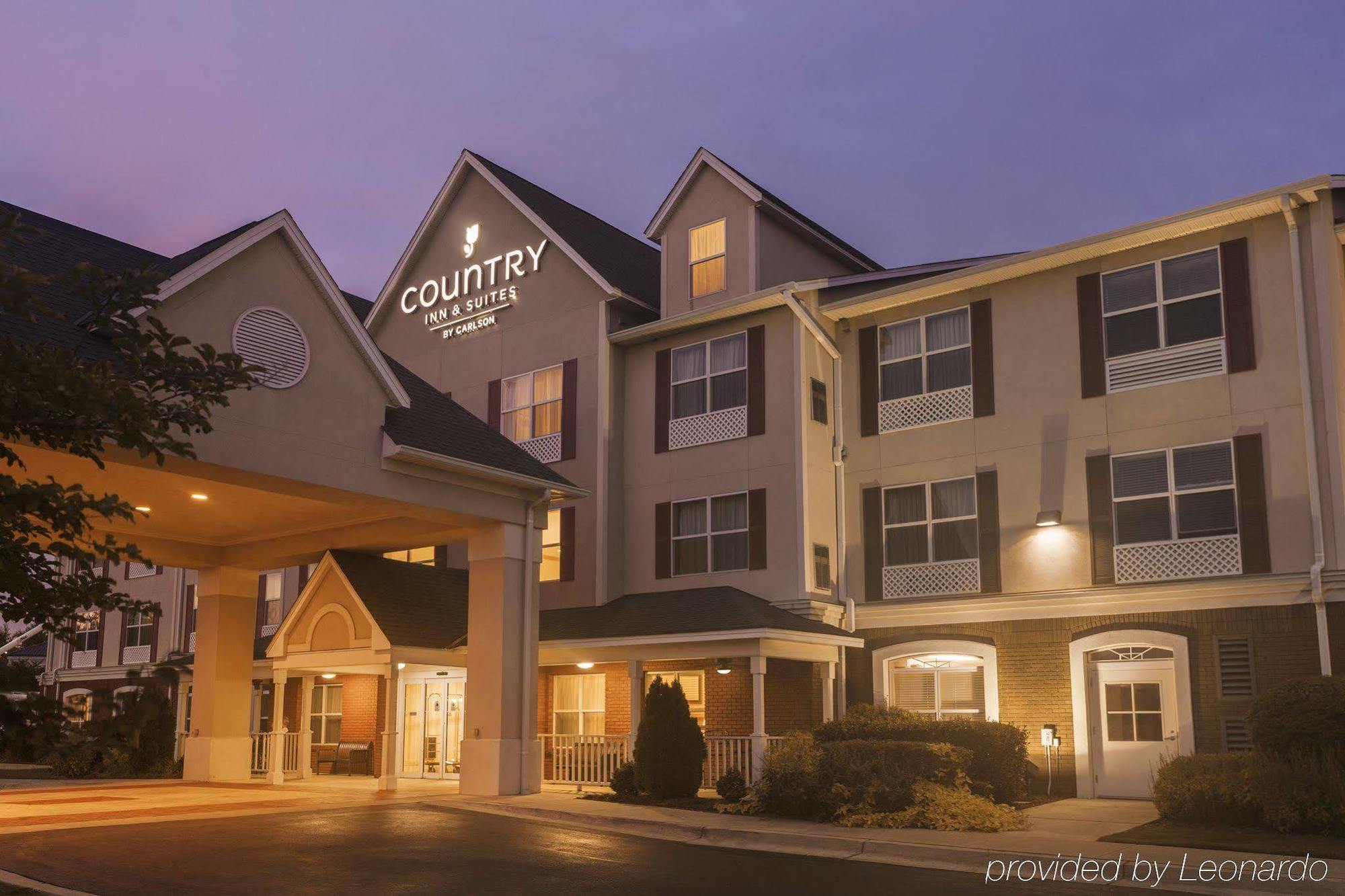 Hotel Clarion Pointe Columbus Esterno foto